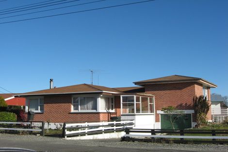 Photo of property in 122 Park Street, Winton, 9720