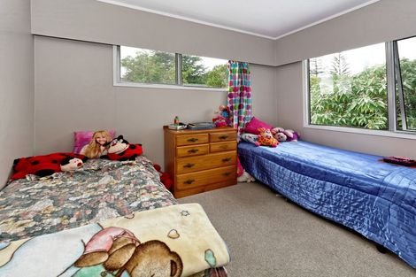 Photo of property in 112 Vodanovich Road, Te Atatu South, Auckland, 0610
