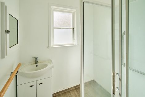 Photo of property in 6 Cunliffe Street, Johnsonville, Wellington, 6037