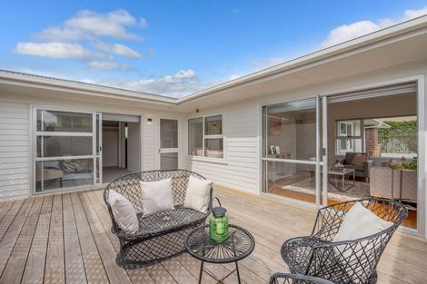 Photo of property in 1/11 Corunna Road, Milford, Auckland, 0620