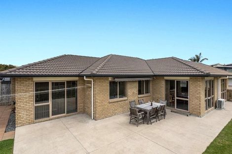 Photo of property in 14 Omega Place, Coastlands, Whakatane, 3120