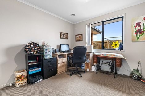 Photo of property in 5 Kirtle Close, Pyes Pa, Tauranga, 3112