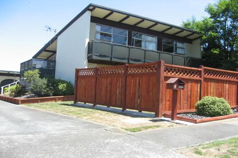 Photo of property in 2 Dalzien Place, Feilding, 4702