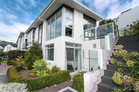 Photo of property in 2 Redcliffs View Lane, Redcliffs, Christchurch, 8081