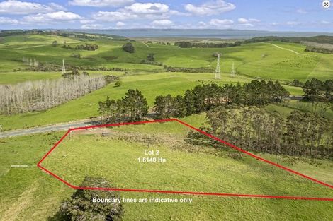 Photo of property in 3060 Kaipara Coast Highway, Glorit, 0984