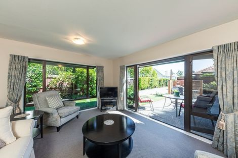 Photo of property in 5a Mclellan Place, Ilam, Christchurch, 8041