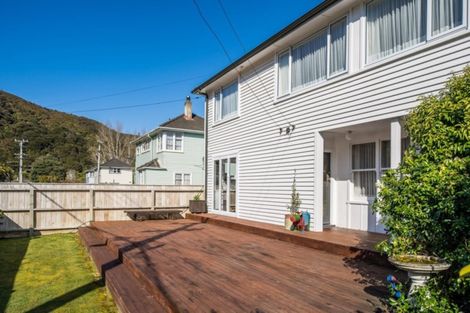 Photo of property in 209b Waddington Drive, Naenae, Lower Hutt, 5011