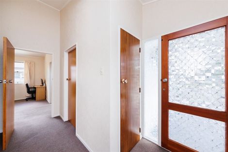 Photo of property in 20 Westhaven Grove, Takaro, Palmerston North, 4412