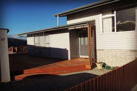 Photo of property in 17 Greenwich Grove, Stokes Valley, Lower Hutt, 5019