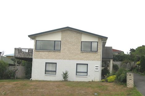 Photo of property in 93 Seaview Road, Glenfield, Auckland, 0629