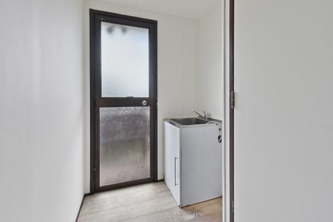 Photo of property in 2/8 Nearco Street, Randwick Park, Auckland, 2105