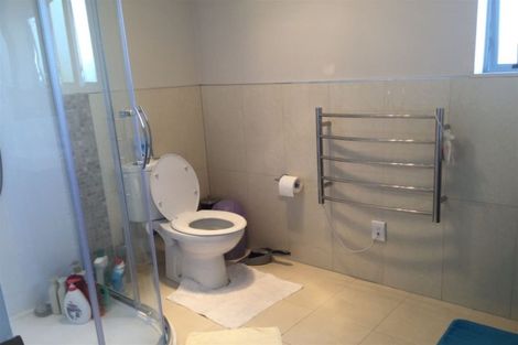 Photo of property in 10 Archibald Road, Kelston, Auckland, 0602