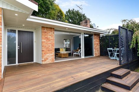 Photo of property in 8 Springfield Crescent, Enderley, Hamilton, 3214