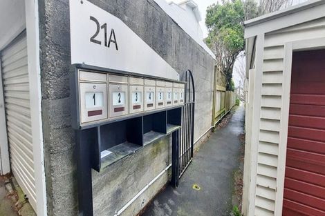 Photo of property in 21af1 Talavera Terrace, Kelburn, Wellington, 6012