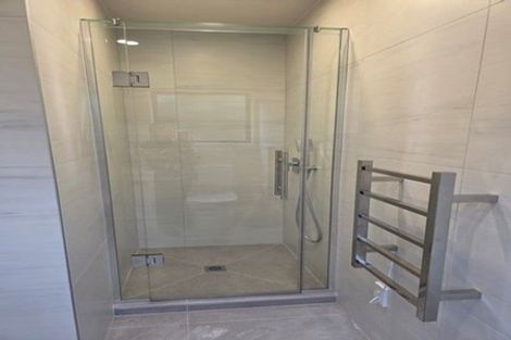 Photo of property in 12 Westergrove Place, West Harbour, Auckland, 0618