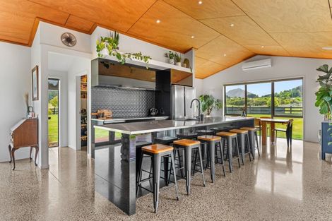 Photo of property in 19 Lacebark Drive, Kinloch, Taupo, 3377