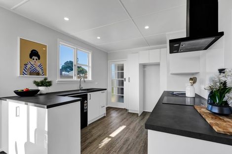 Photo of property in 5 Wills Road, Bell Block, New Plymouth, 4312