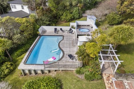 Photo of property in 2c Vipond Road, Stanmore Bay, Whangaparaoa, 0932