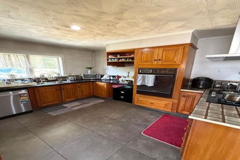 Photo of property in 205 Titirangi Road, Titirangi, Auckland, 0604