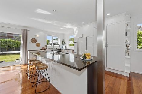 Photo of property in 60 Banbury Crescent, Fairfield, Hamilton, 3214