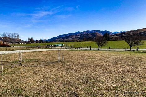 Photo of property in 53 Alec Robins Road, Lake Hayes, Queenstown, 9371