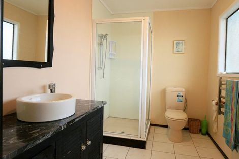 Photo of property in 20 Wycherley Drive, Bucklands Beach, Auckland, 2014