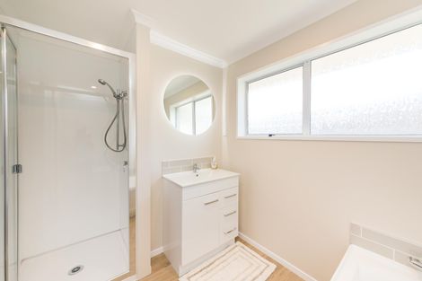 Photo of property in 12 Aintree Crescent, Awapuni, Palmerston North, 4412