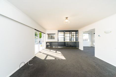Photo of property in 30 Slacks Road, Awapuni, Palmerston North, 4412