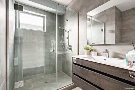 Photo of property in 18/54 Taharoto Road, Takapuna, Auckland, 0622