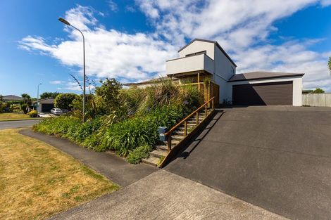 Photo of property in 175 Weggery Drive, Waikanae Beach, Waikanae, 5036