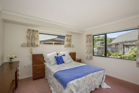 Photo of property in Redwood Village, 27/42 Main Road, Tawa, Wellington, 5028