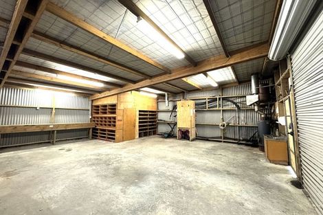 Photo of property in 17 Side Street, Clinton, 9534