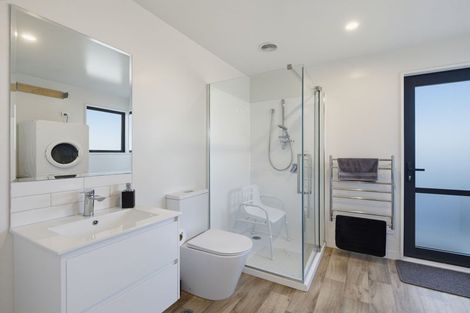Photo of property in 10 Randolph Street, Woolston, Christchurch, 8062