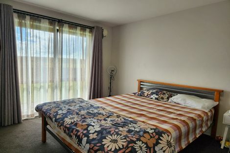 Photo of property in 1 Bryden Place, Halswell, Christchurch, 8025