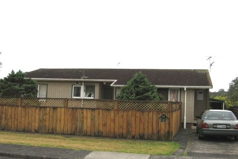 Photo of property in 2 O'donn Avenue, Beach Haven, Auckland, 0626