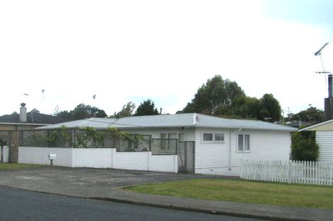 Photo of property in 2/17 Becroft Drive, Forrest Hill, Auckland, 0620