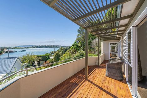 Photo of property in 88a Paremata Road, Paremata, Porirua, 5024