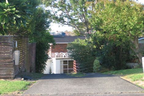 Photo of property in 11 Marcel Place, Glenfield, Auckland, 0629