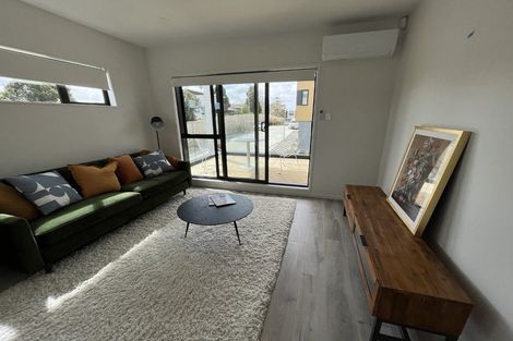 Photo of property in 3/241 Don Buck Road, Massey, Auckland, 0614