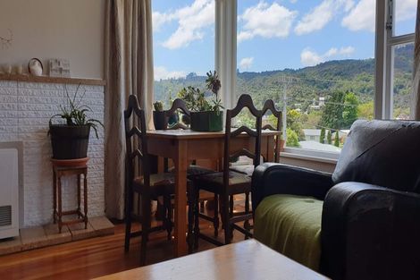 Photo of property in 176 George Street, Stokes Valley, Lower Hutt, 5019