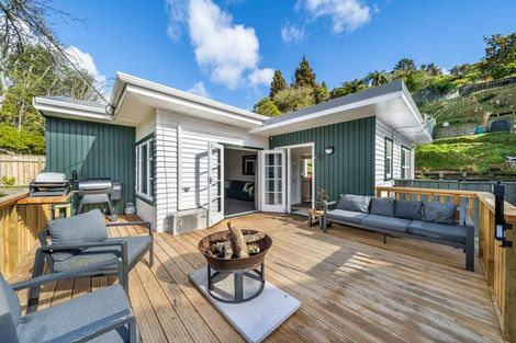 Photo of property in 20 Jocelyn Crescent, Pinehaven, Upper Hutt, 5019