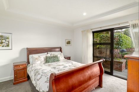 Photo of property in 100 Mount Pleasant Road, Mount Pleasant, Christchurch, 8081