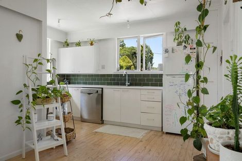 Photo of property in 11 Roretana Drive, Athenree, Katikati, 3177