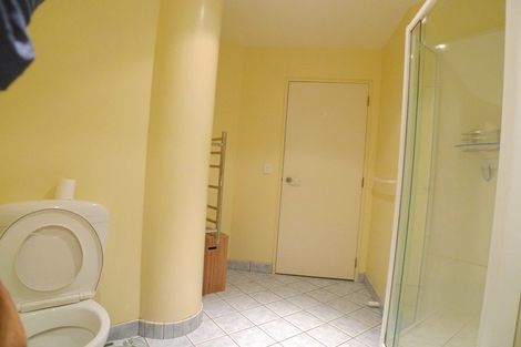 Photo of property in 4d/5 Kent Terrace, Mount Victoria, Wellington, 6011