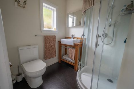 Photo of property in 28 Whaui Street, Vogeltown, Wellington, 6021