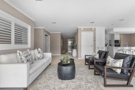 Photo of property in 14 Tranquility Rise, Mellons Bay, Auckland, 2014