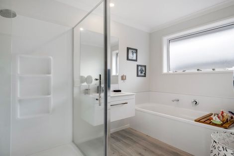 Photo of property in 12 Fontana Street, Papamoa, 3118