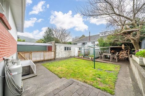 Photo of property in 8a Willow Grove, Ebdentown, Upper Hutt, 5018