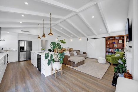 Photo of property in 121 Hamlet Street, Stratford, 4332