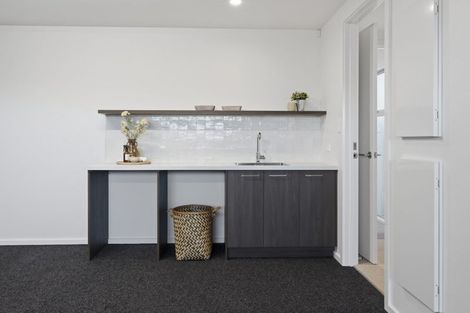 Photo of property in 37 Tabraham Crescent, Pyes Pa, 3112
